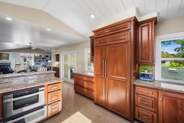 335 13th Avenue, Santa Cruz, CA 95062