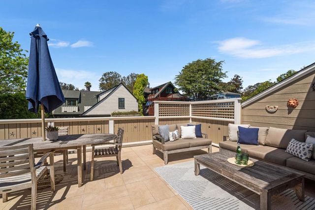 335 13th Avenue, Santa Cruz, CA 95062
