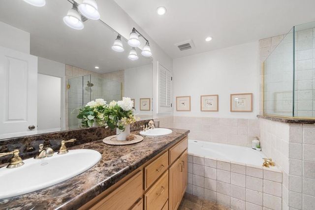 335 13th Avenue, Santa Cruz, CA 95062