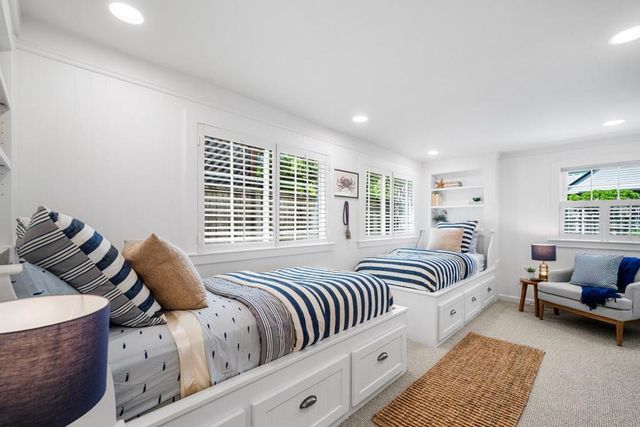 335 13th Avenue, Santa Cruz, CA 95062