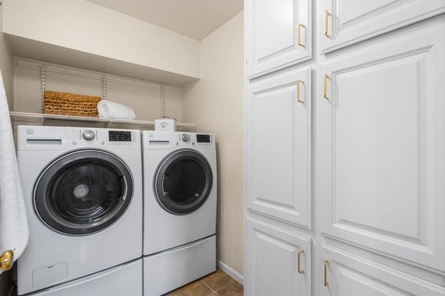 335 13th Avenue, Santa Cruz, CA 95062