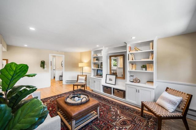 335 13th Avenue, Santa Cruz, CA 95062
