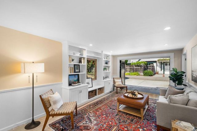 335 13th Avenue, Santa Cruz, CA 95062