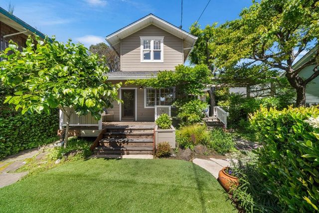 335 13th Avenue, Santa Cruz, CA 95062