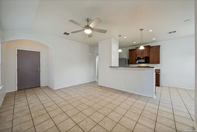 3851 Bacall Way, Converse, TX 78109