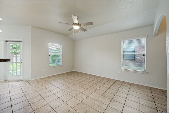 3851 Bacall Way, Converse, TX 78109