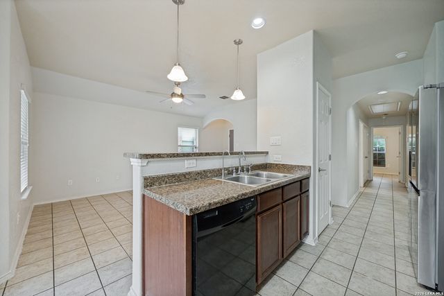 3851 Bacall Way, Converse, TX 78109