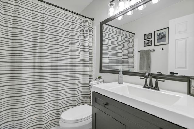 1320 Elm Drive, Schaumburg, IL 60194