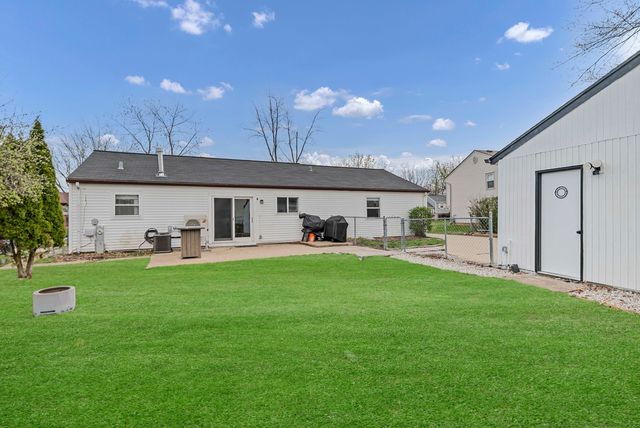 1320 Elm Drive, Schaumburg, IL 60194