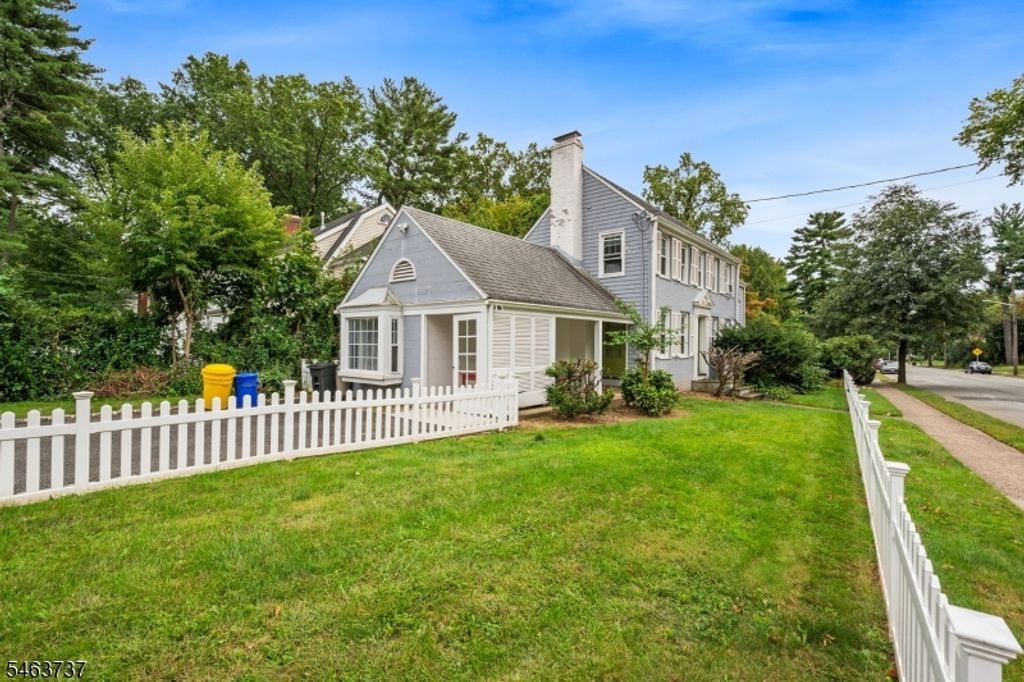 1187 Sussex Rd, Teaneck Twp., NJ 07666 — photo 3