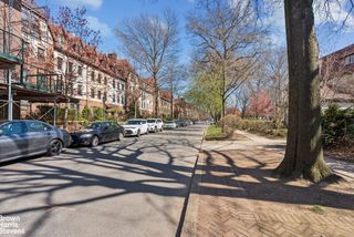 150 BURNS Street # 3F, New York City, NY 11375