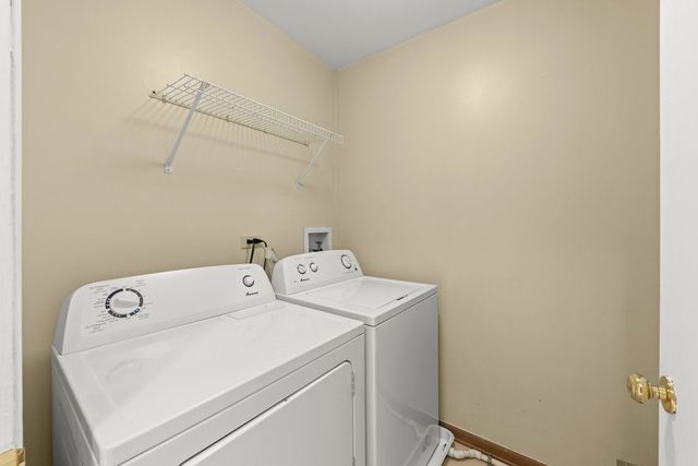 66 Wingate Drive, Oswego, IL 60543