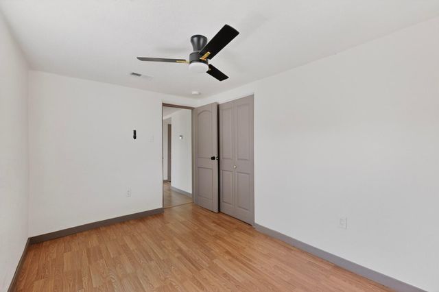 1525 Summer Avenue NW, Albuquerque, NM 87104