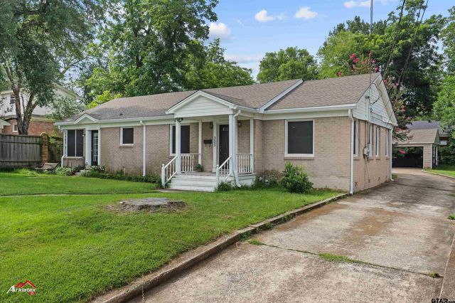 305 Smith Street, Henderson, TX 75652