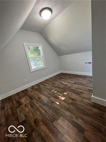 307 E Wall Street, Advance, IN 46102