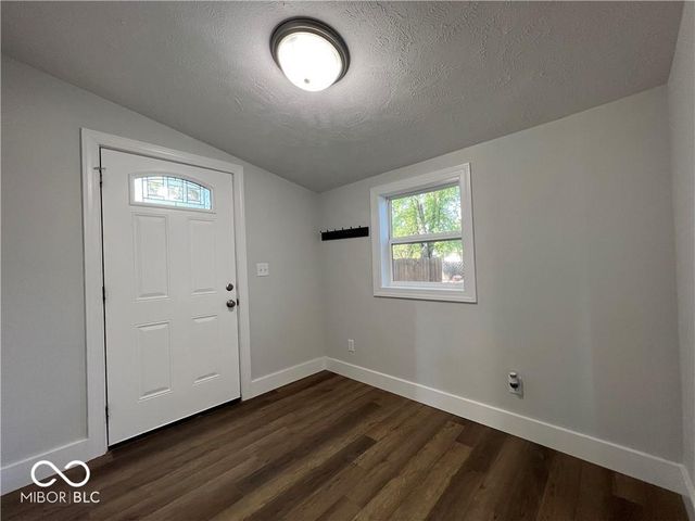 307 E Wall Street, Advance, IN 46102