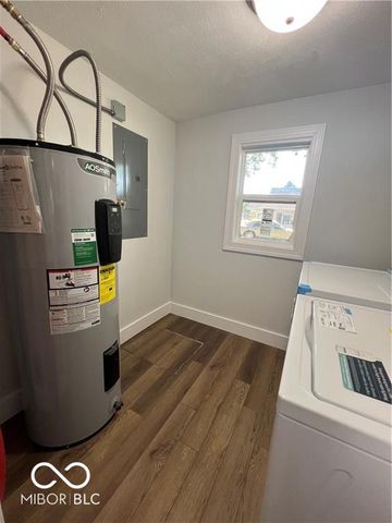 307 E Wall Street, Advance, IN 46102