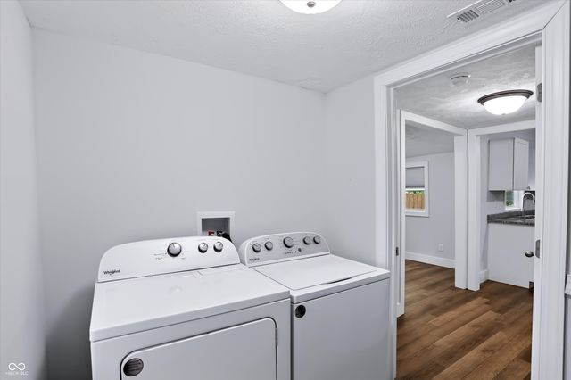 307 E Wall Street, Advance, IN 46102