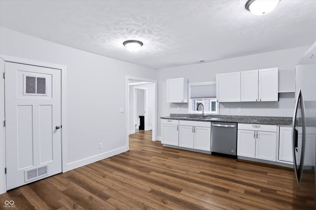 307 E Wall Street, Advance, IN 46102