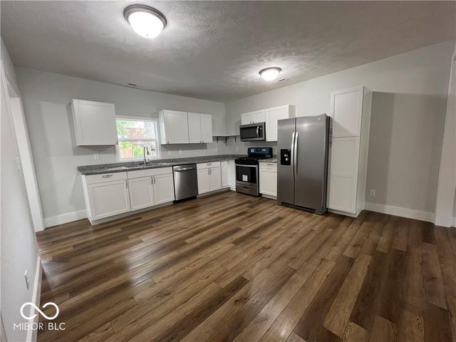 307 E Wall Street, Advance, IN 46102