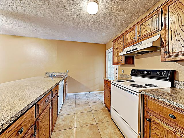146 Austin Stone Drive, Duncanville, TX 75137