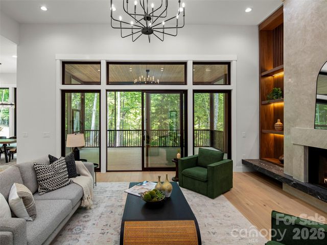 163 Stonefly Drive, Horse Shoe, NC 28742