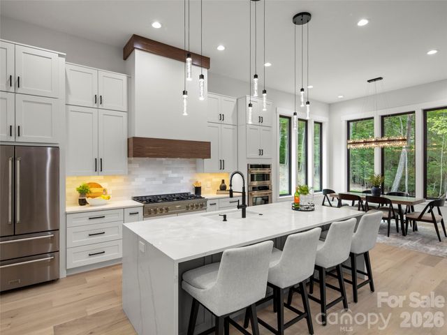 163 Stonefly Drive, Horse Shoe, NC 28742