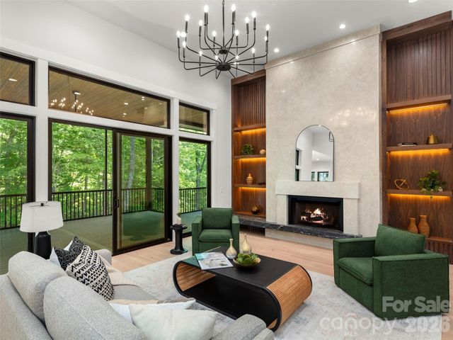 163 Stonefly Drive, Horse Shoe, NC 28742