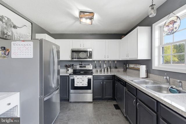 204 SONYA LN, Bunker Hill, WV 25413