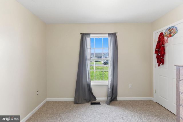 204 SONYA LN, Bunker Hill, WV 25413