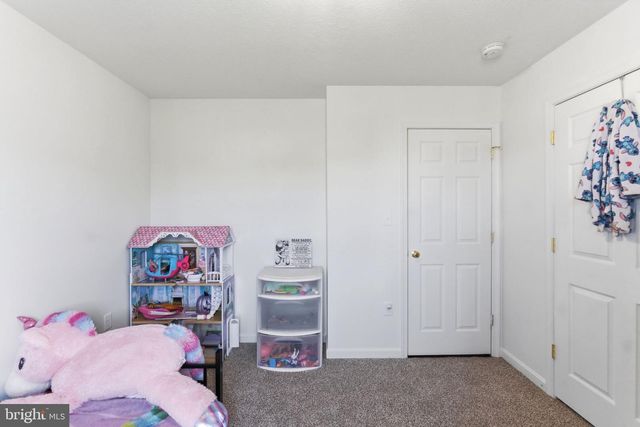204 SONYA LN, Bunker Hill, WV 25413