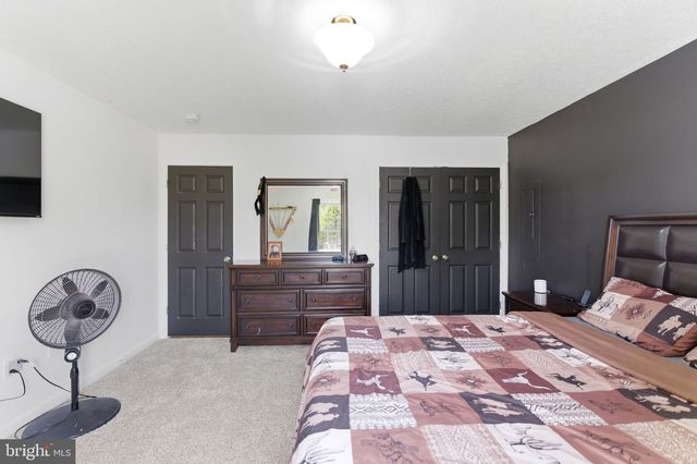 204 SONYA LN, Bunker Hill, WV 25413