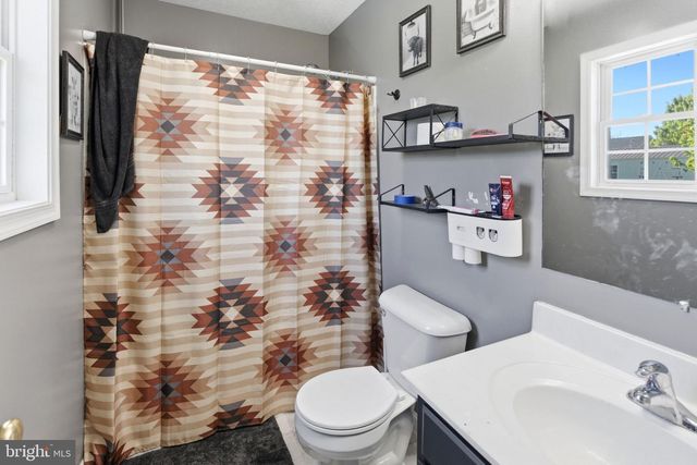 204 SONYA LN, Bunker Hill, WV 25413