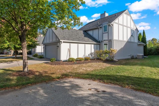 9166 N Briarwood COURT, Bayside, WI 53217