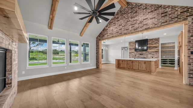 548 Aermotor Loop, Weatherford, TX 76085