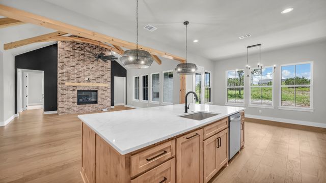 548 Aermotor Loop, Weatherford, TX 76085
