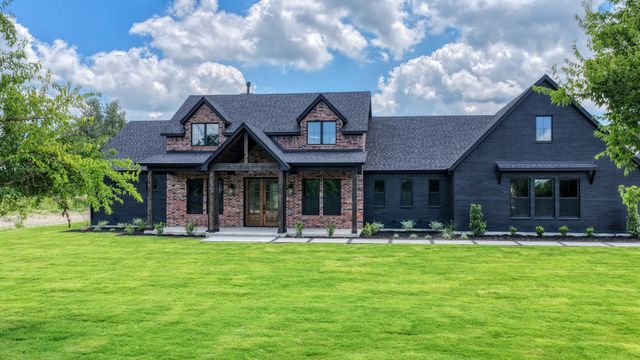 548 Aermotor Loop, Weatherford, TX 76085