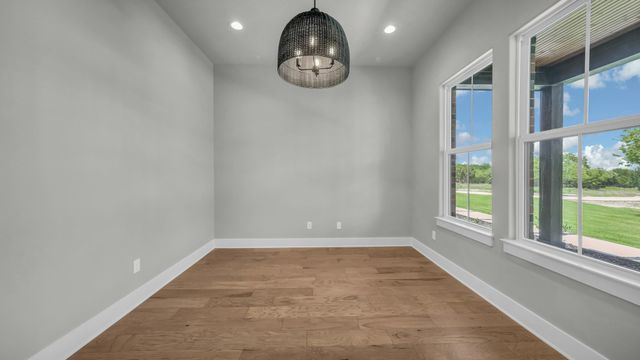 548 Aermotor Loop, Weatherford, TX 76085