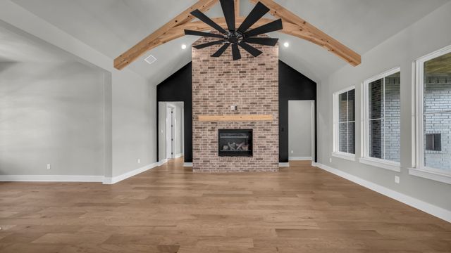 548 Aermotor Loop, Weatherford, TX 76085