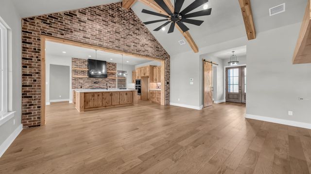 548 Aermotor Loop, Weatherford, TX 76085