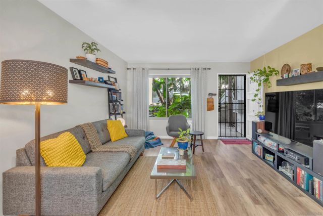 8275 Echo Dell Road, San Diego, CA 92119