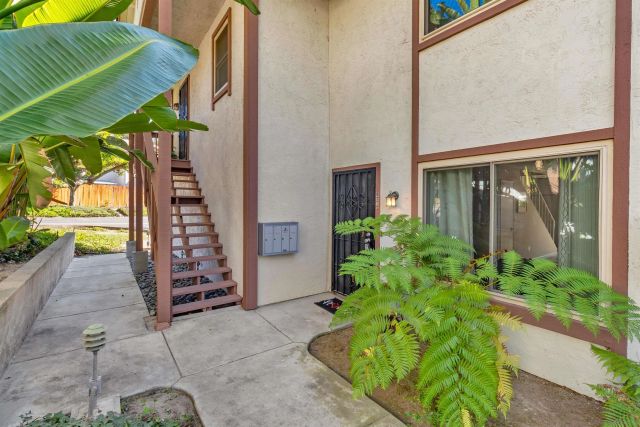 8275 Echo Dell Road, San Diego, CA 92119