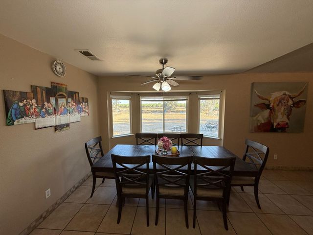 2109 E Dinuba Avenue, Fresno, CA 93725