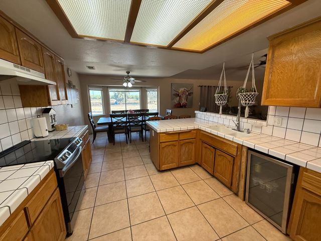 2109 E Dinuba Avenue, Fresno, CA 93725