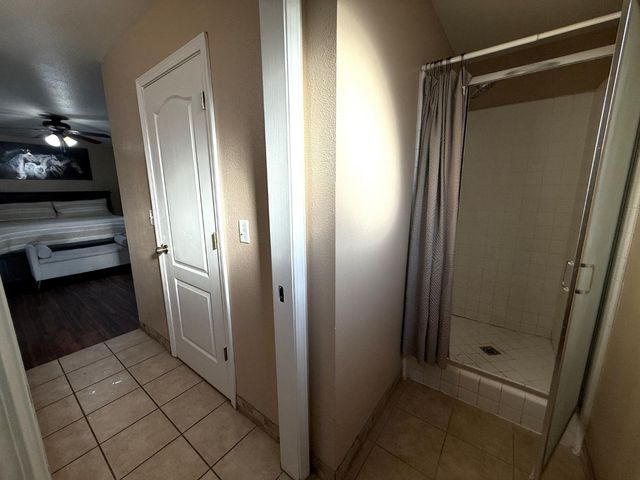 2109 E Dinuba Avenue, Fresno, CA 93725