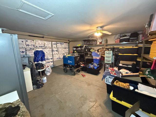 2109 E Dinuba Avenue, Fresno, CA 93725