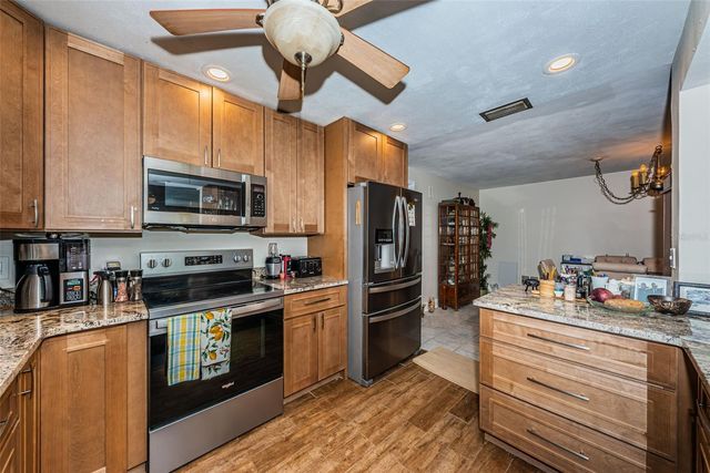 5230 VENETIAN BOULEVARD NE, St Petersburg, FL 33703