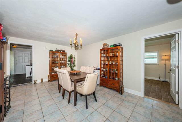 5230 VENETIAN BOULEVARD NE, St Petersburg, FL 33703