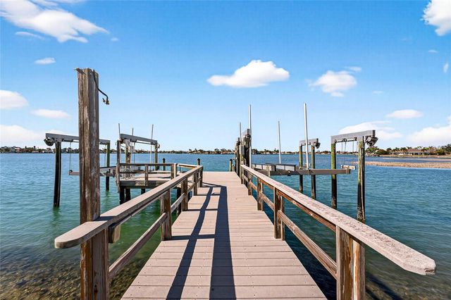 2326 SETON LANE, Largo, FL 33774