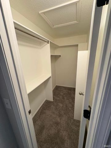 1515 Lofton Way, Fort Wayne, IN 46815